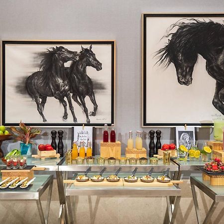 Renaissance Bengaluru Race Course Hotel Екстериор снимка
